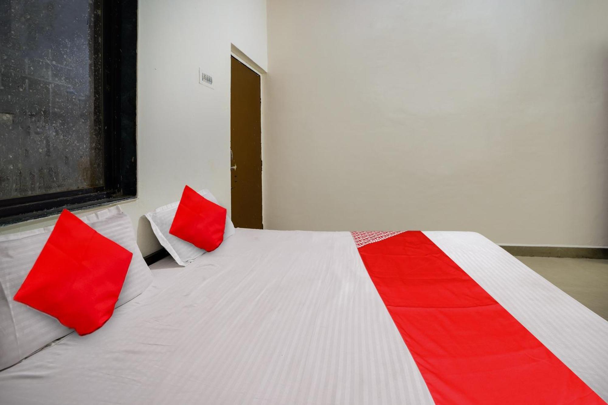 Oyo Flagship Hotel The Grand Lotus Aurangabad  Zewnętrze zdjęcie